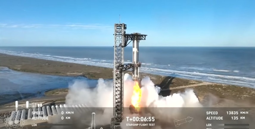 SpaceX caught the Starship booster again.