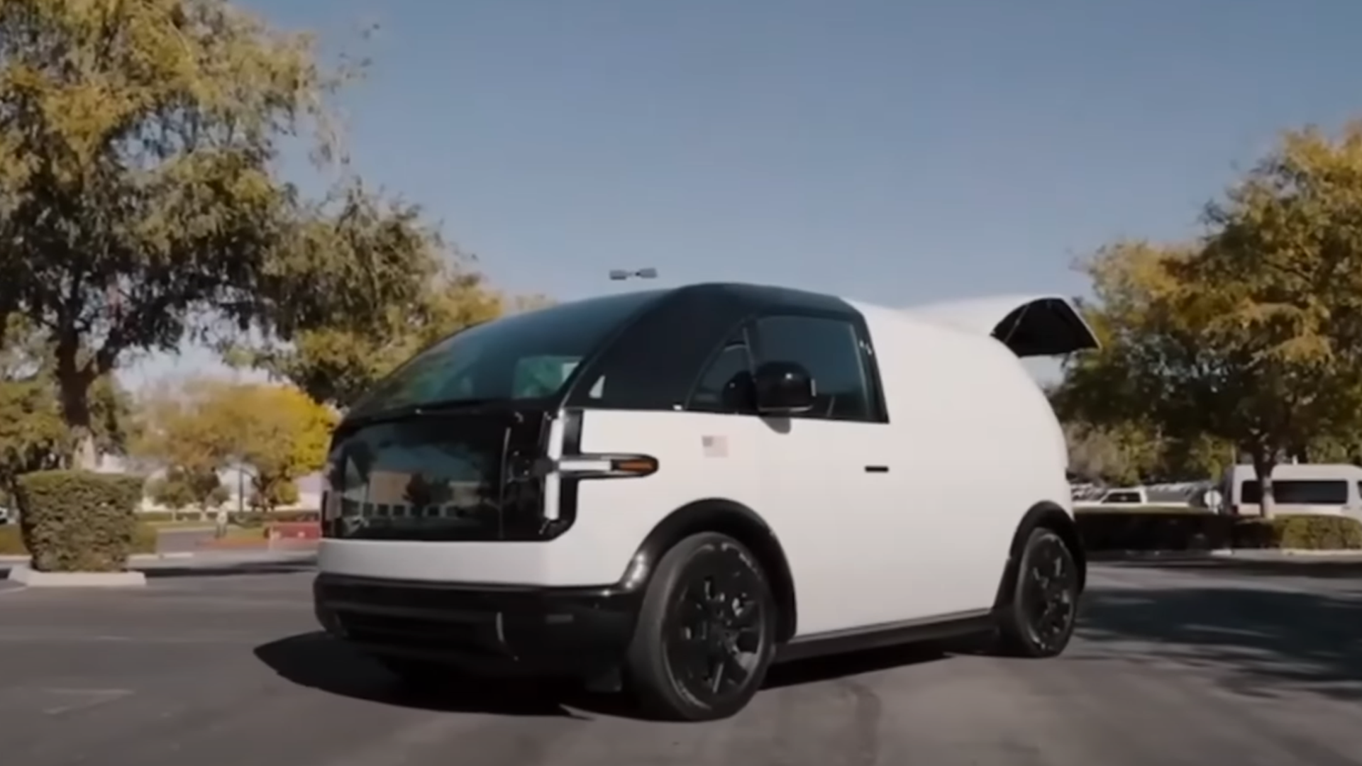 Canoo EV Startup Collapses into Bankruptcy